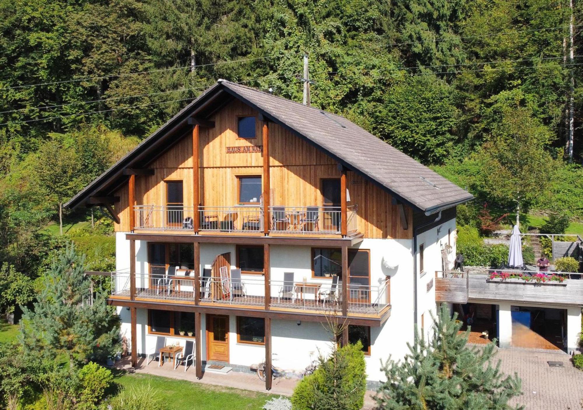 Haus Am Wald Apartamento Steindorf am Ossiacher See Exterior foto